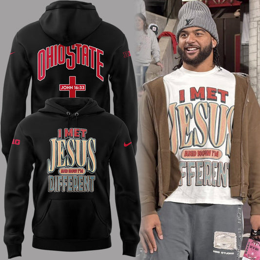 Back at Ohio State, J.T. Tuimoloau makes a statement in the ‘I MET JESUS AND NOW I’M DIFFERENT’ Hoodie - Ohio State Buckeyes Hoodie I Met Jesus Black - Cotton 2-Side Printed