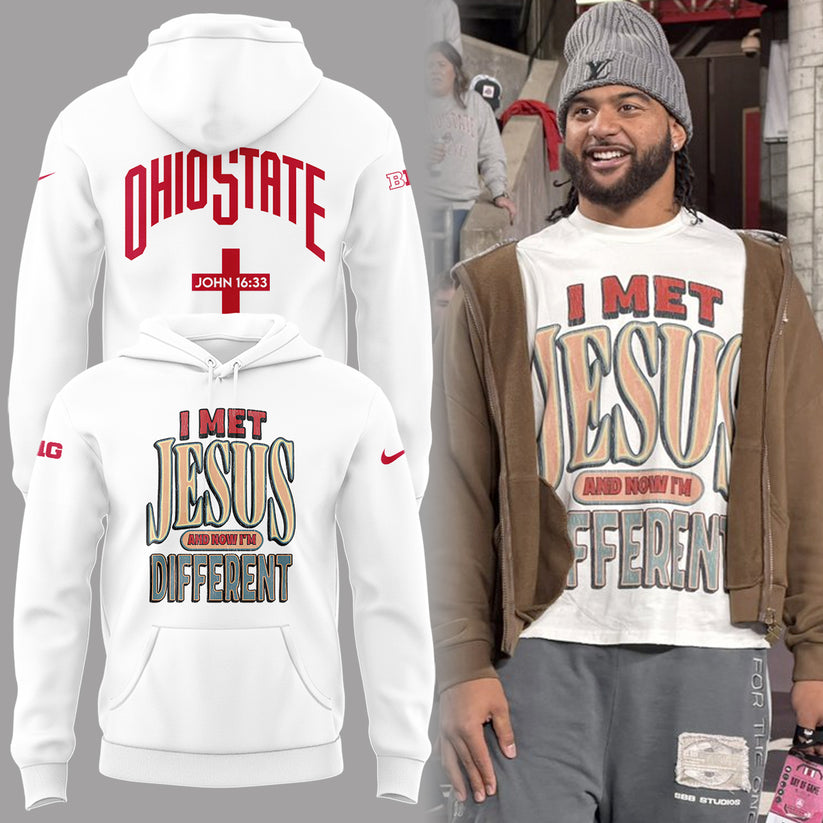 Back at Ohio State, J.T. Tuimoloau makes a statement in the ‘I MET JESUS AND NOW I’M DIFFERENT’ - Ohio State Buckeyes Hoodie I Met Jesus - White 100% Cotton 2-Side Printed Shirt