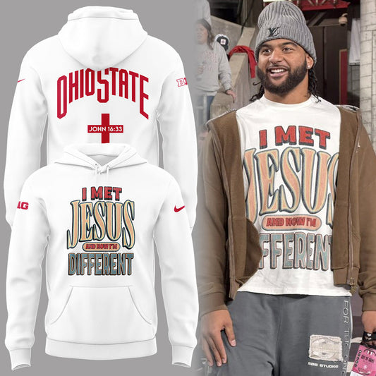 Back at Ohio State, J.T. Tuimoloau makes a statement in the ‘I MET JESUS AND NOW I’M DIFFERENT’ - Ohio State Buckeyes Hoodie I Met Jesus - White 100% Cotton 2-Side Printed Shirt