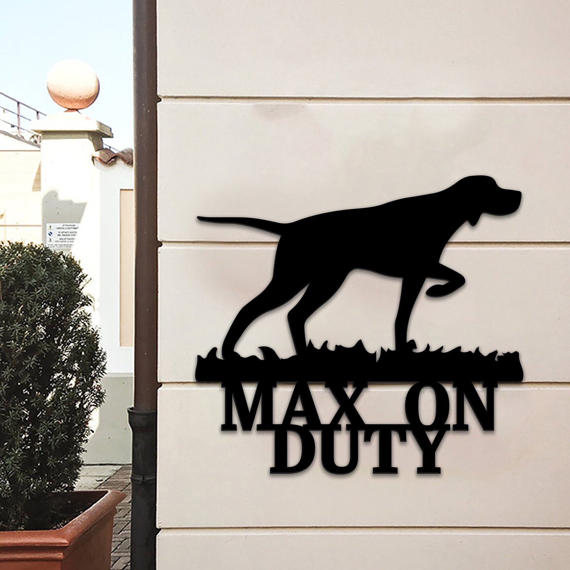 German Shorthaired Pointer on Duty Sign with Led Light, Guard Dog on Duty Sign, Pointer Dog Metal Wall Art, Dog Name Sign, Dog House Decor
